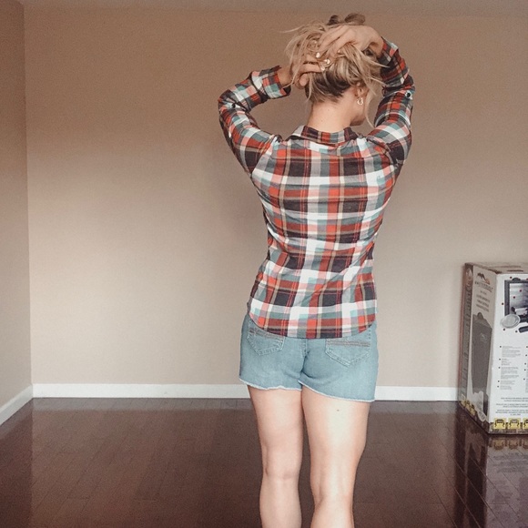 Cutoff jean shorts - Picture 3 of 7